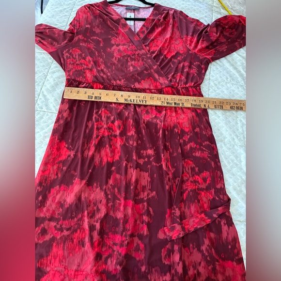 NWT Lane Bryant Faux-Wrap Jersey Dress Abstract Red Size 22/24 - Picture 8 of 9